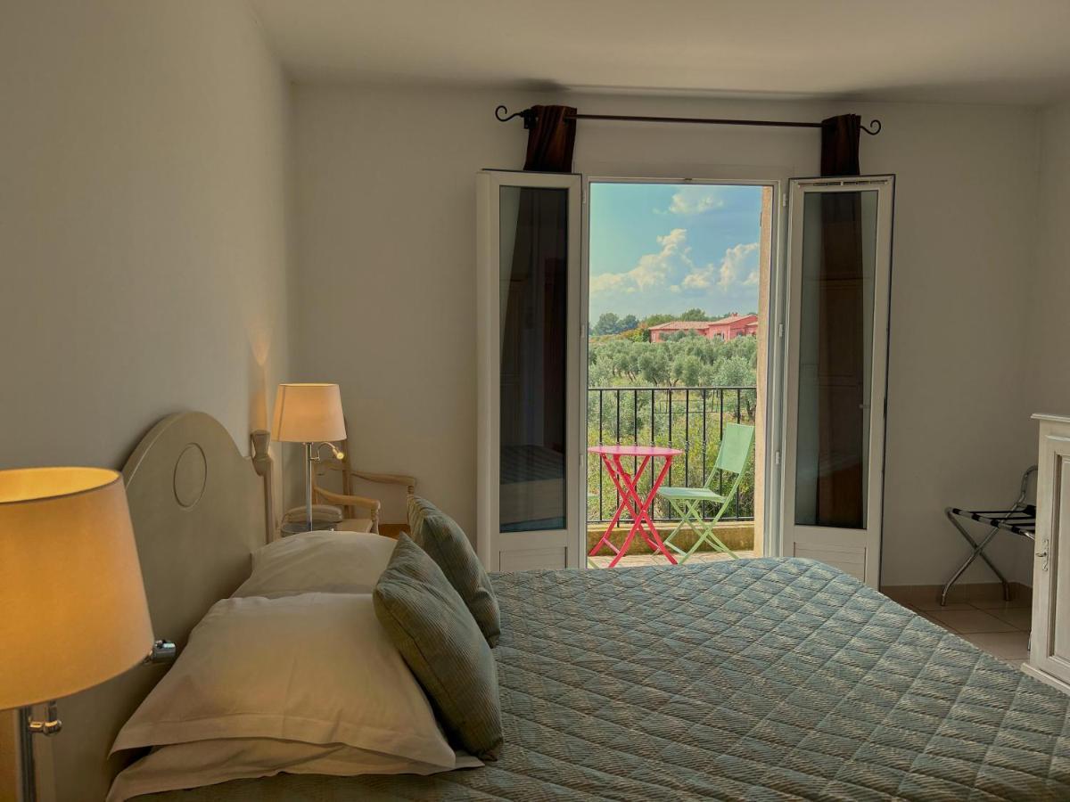 Hotel Terriciae Aux Portes De Maussane Les Alpilles Exterior photo