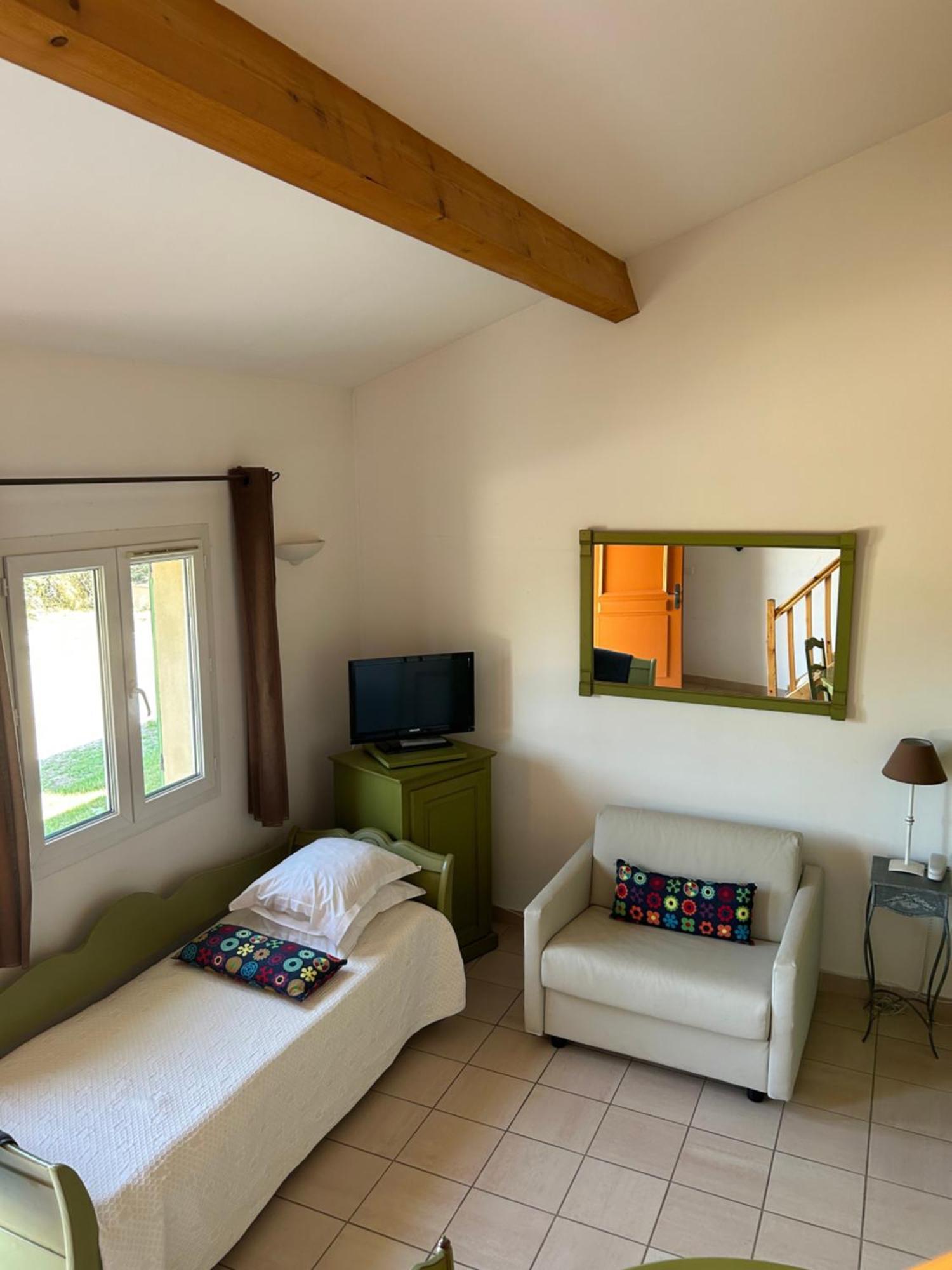 Hotel Terriciae Aux Portes De Maussane Les Alpilles Room photo