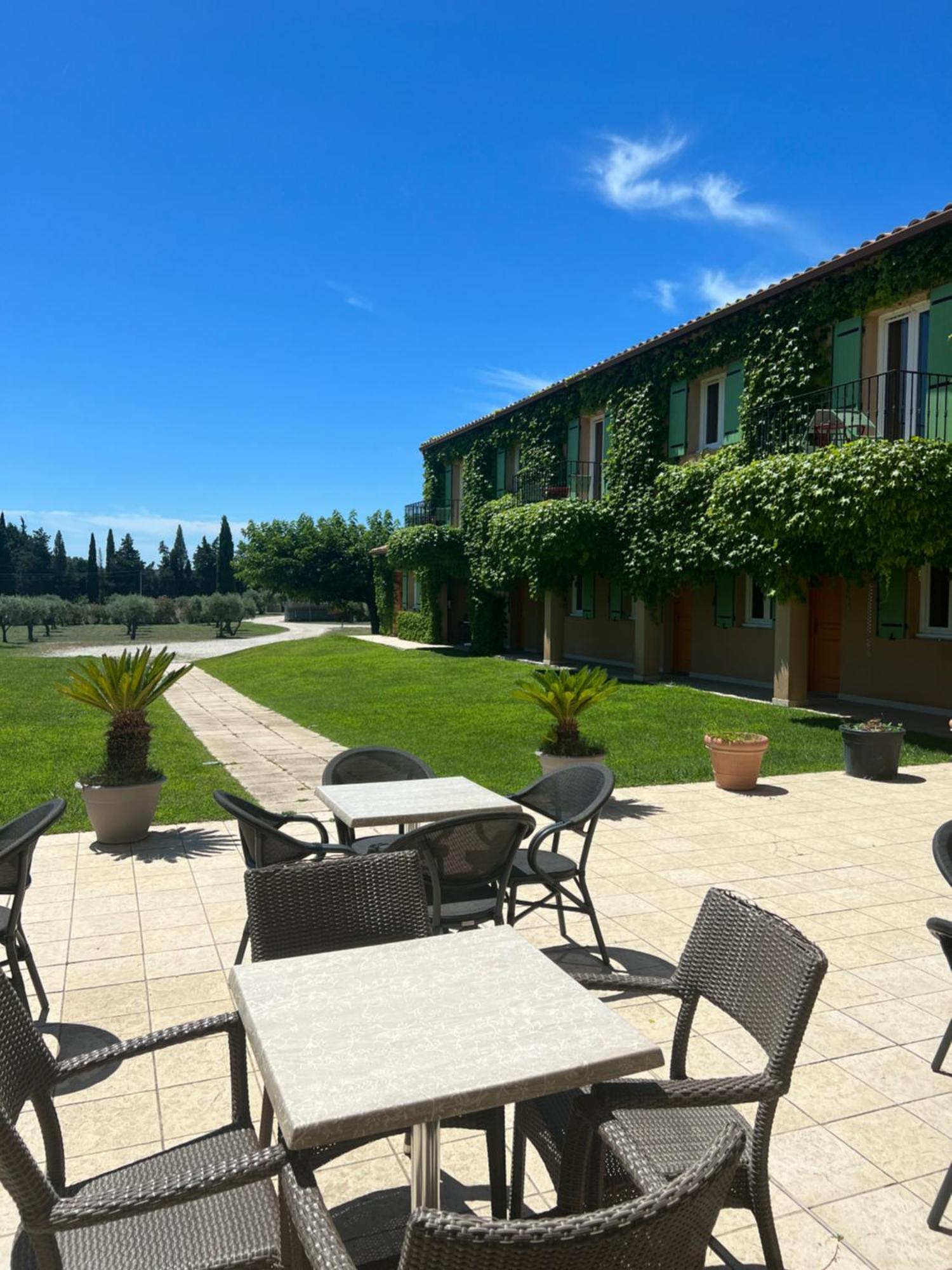 Hotel Terriciae Aux Portes De Maussane Les Alpilles Exterior photo